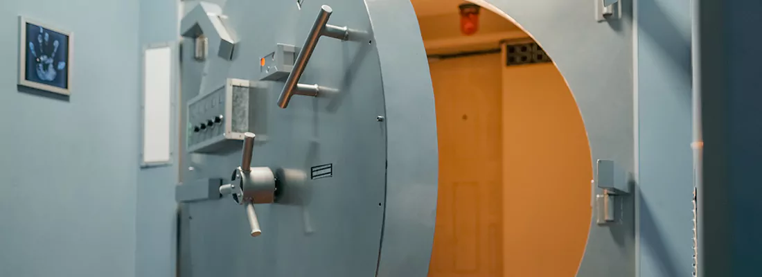 Vault and Safe locksmith services in Largo, FL